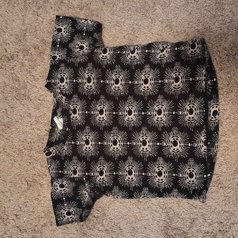 Kate Quinn Mystic Moon Tee